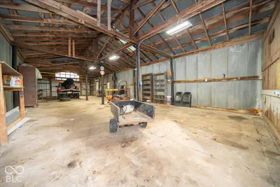 1215 450, Shelbyville - 24