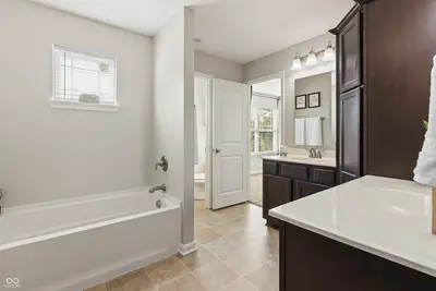 7148 N Chelmsford Drive, McCordsville - 35