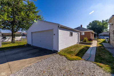84 7th Avenue, Beech Grove - 68