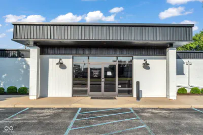 340 Tracy Road, Whiteland - 2