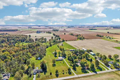 681 W County Road 1000 S, Clayton - 64