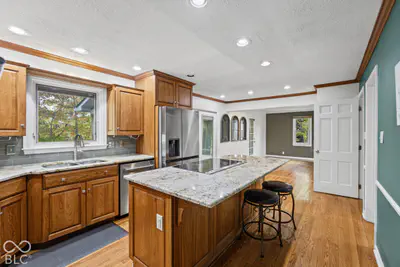 12416 Windsor Drive, Carmel - 5