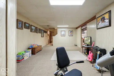 4238 S Carrie Drive, New Palestine - 62