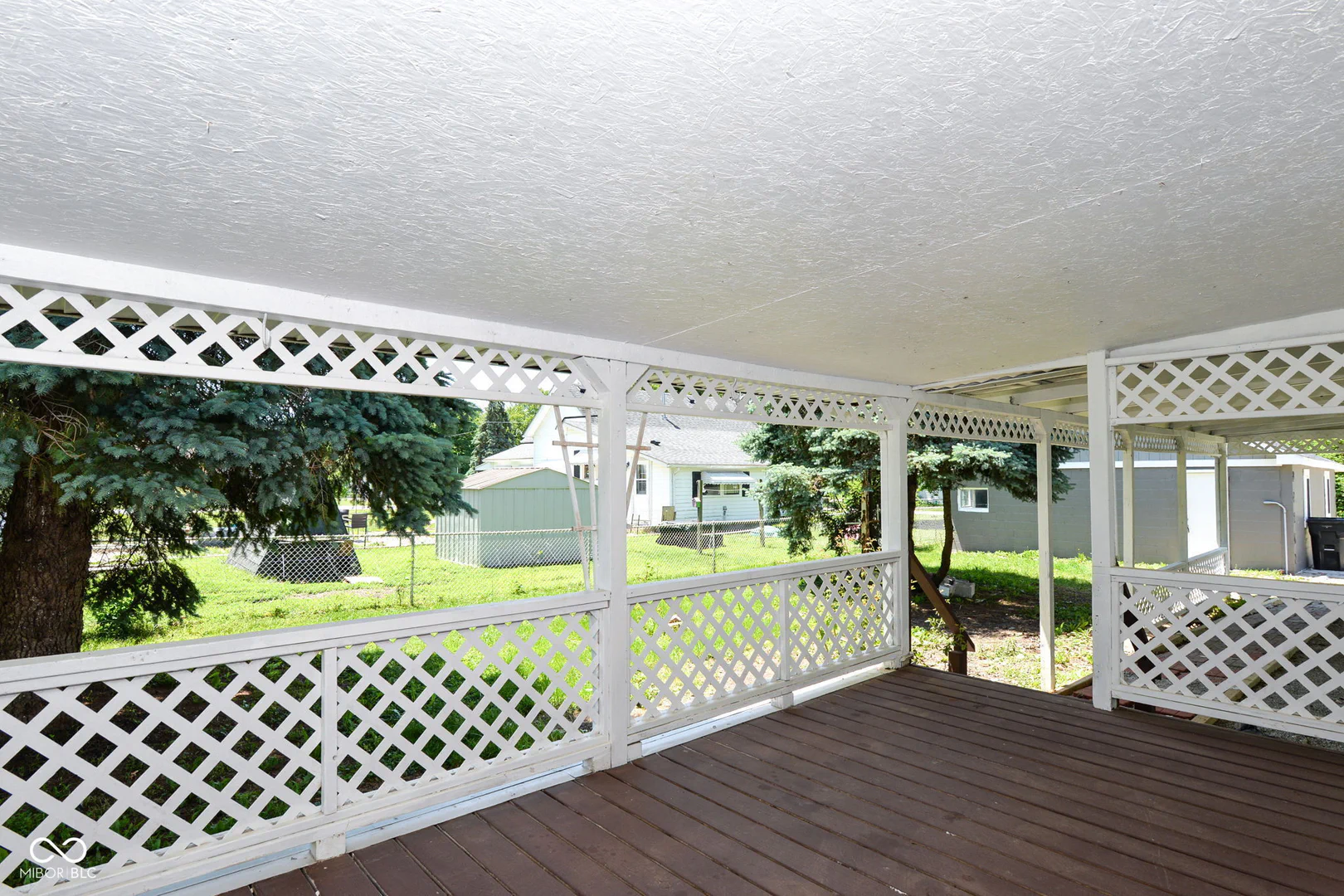 608 White Street, Shirley