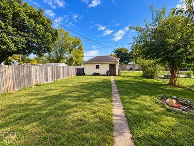 1011 Tremont Street, Indianapolis - 12