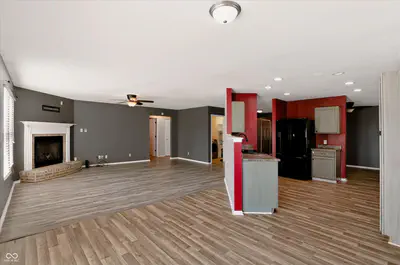 8233 Crackling Lane, Indianapolis - 17