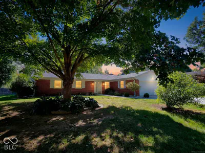 1345 Crest Court, Plainfield - 2