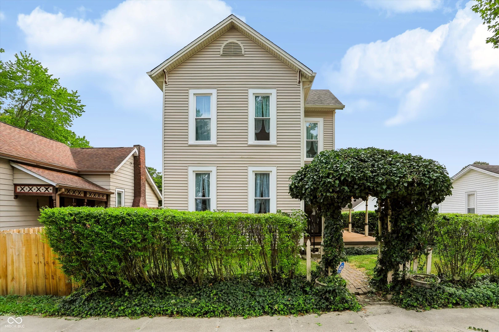 551 Adams Street, Franklin