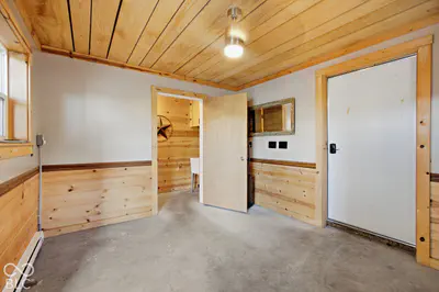 7813 W 50 S, Morgantown - 62