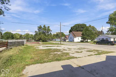 3002 10th Street, Indianapolis - 24