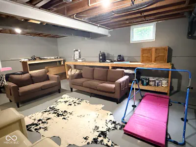 5511 County Road 100, Brownstown - 24
