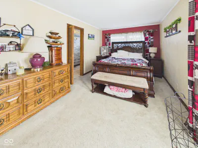 318 Vasbinder Drive, Chesterfield - 15