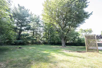 111 Abner Creek Parkway, Avon - 33