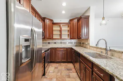 2121 Grenville Street, Carmel - 15