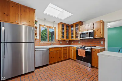 1610 Southview Drive, Indianapolis - 11