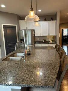 6705 Park Grove Boulevard, Whitestown - 4