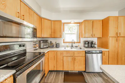 9815 300, Pendleton - 13