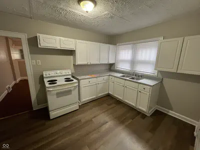 4218 Carrollton Avenue, Indianapolis - 9