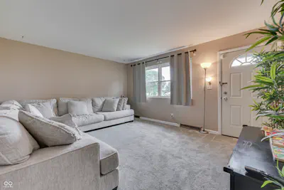 8025 Sycamore Road, Fairland - 16
