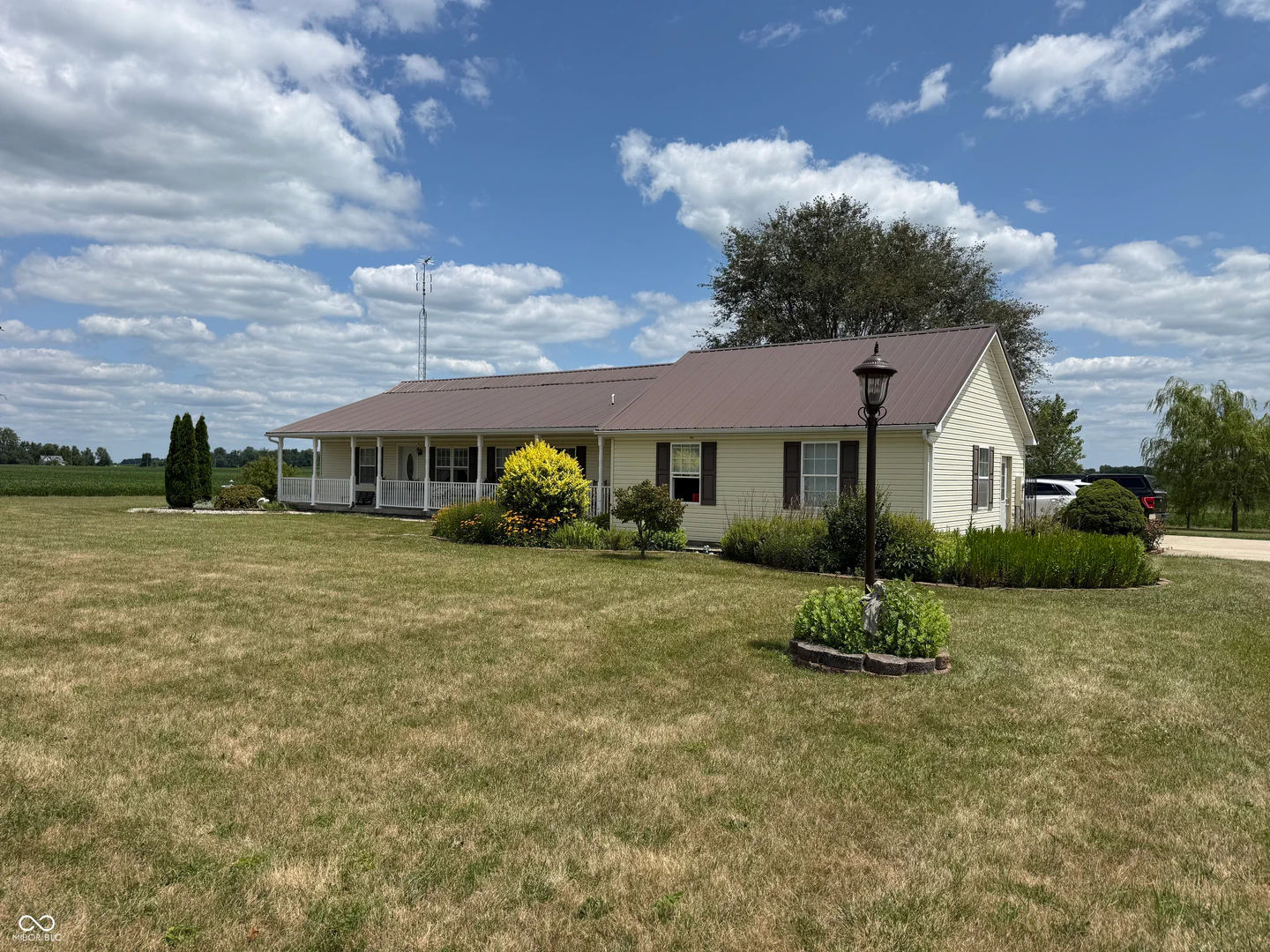 16234 State Road 9, Summitville