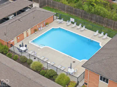558 Hunters Drive, Carmel - 25