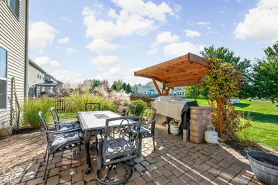 1423 Hession Drive, Brownsburg - 47
