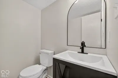 5666 Colonist Circle, Indianapolis - 6