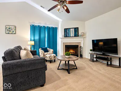 13249 Komatite Way, Fishers - 10
