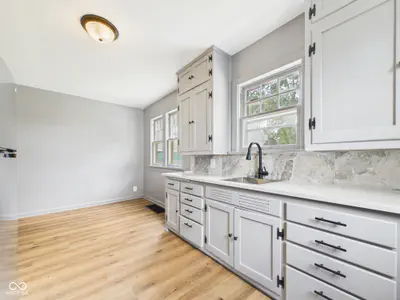 105 E Vinyard, Anderson - 7