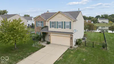 19352 Pathway Pointe, Noblesville - 2