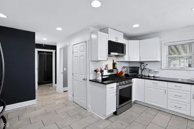 1702 Campbell Avenue, Indianapolis - 14
