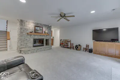 9056 Woodacre Blvd South Drive S, Indianapolis - 56