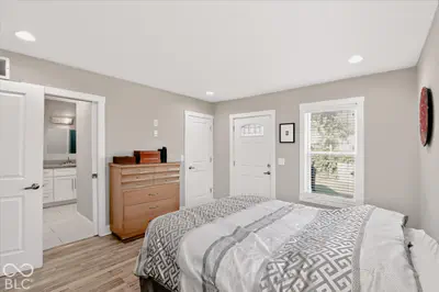 1064 Hosbrook, Indianapolis - 19