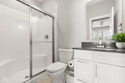 16225 Arndale Court, Fortville - 44