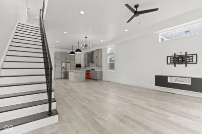 931 Spruce Street, Indianapolis - 12