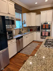 6781 Linden Woods Drive, Avon - 16