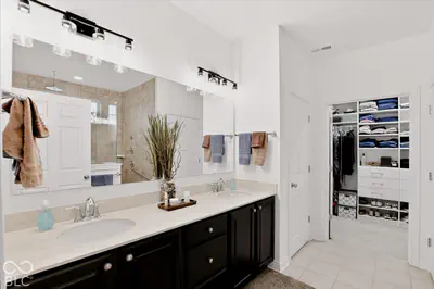 10510 Fox Hunt Road, Fishers - 48