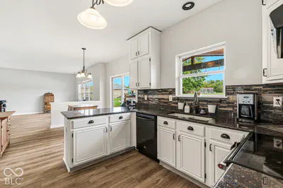 5518 Royal Troon Way, Avon - 12