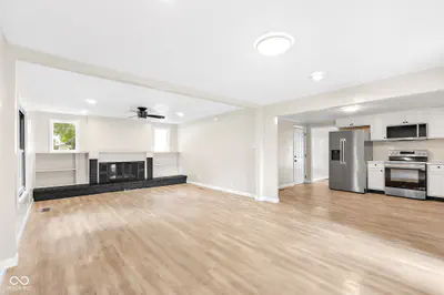 420 Redwood Drive, Seymour - 19