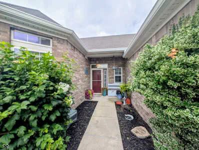 10762 Crane Drive, Indianapolis - 12