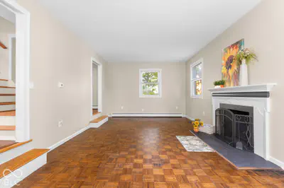 9231 N Cherry Hills Drive, Columbus - 13