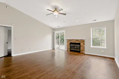 8276 Bayshore Lane, Avon - 11