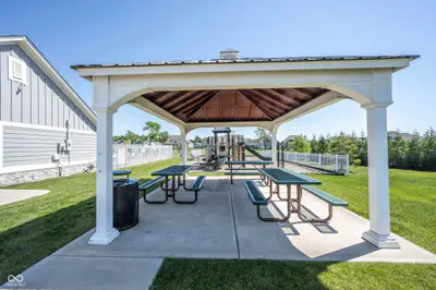 18176 Lakes End Drive, Westfield - 86