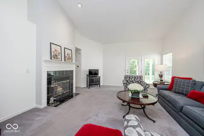 10786 Belmont Circle, Carmel - 11