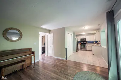 7742 Pennycroft Drive, Indianapolis - 21