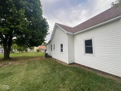 2312 S B Street, Elwood - 4