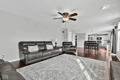 9107 Driftwood Court, McCordsville - 29