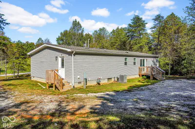 10685 W Old St Rd 56, Scottsburg - 24