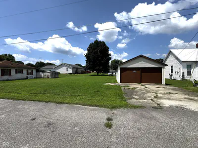 117 S Jackson Street, Medora - 41