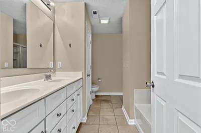 8260 Jo Ellen Drive, Fishers - 27
